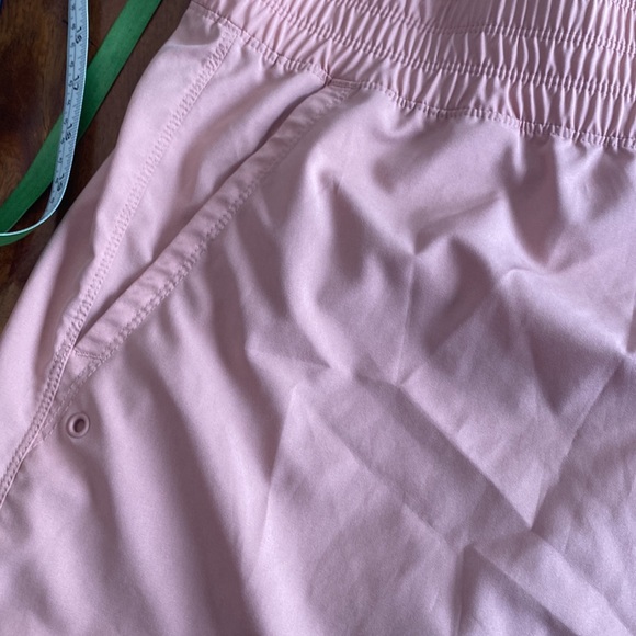 Old Navy XXL workout shorts NWOT - Picture 3 of 5